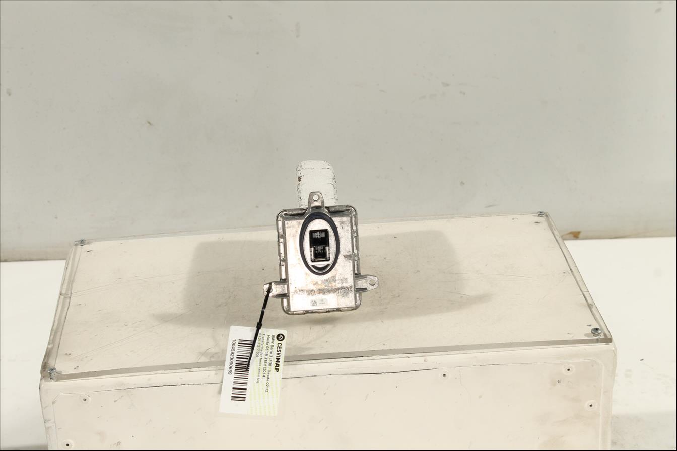 Transformador faros xenon Izq.