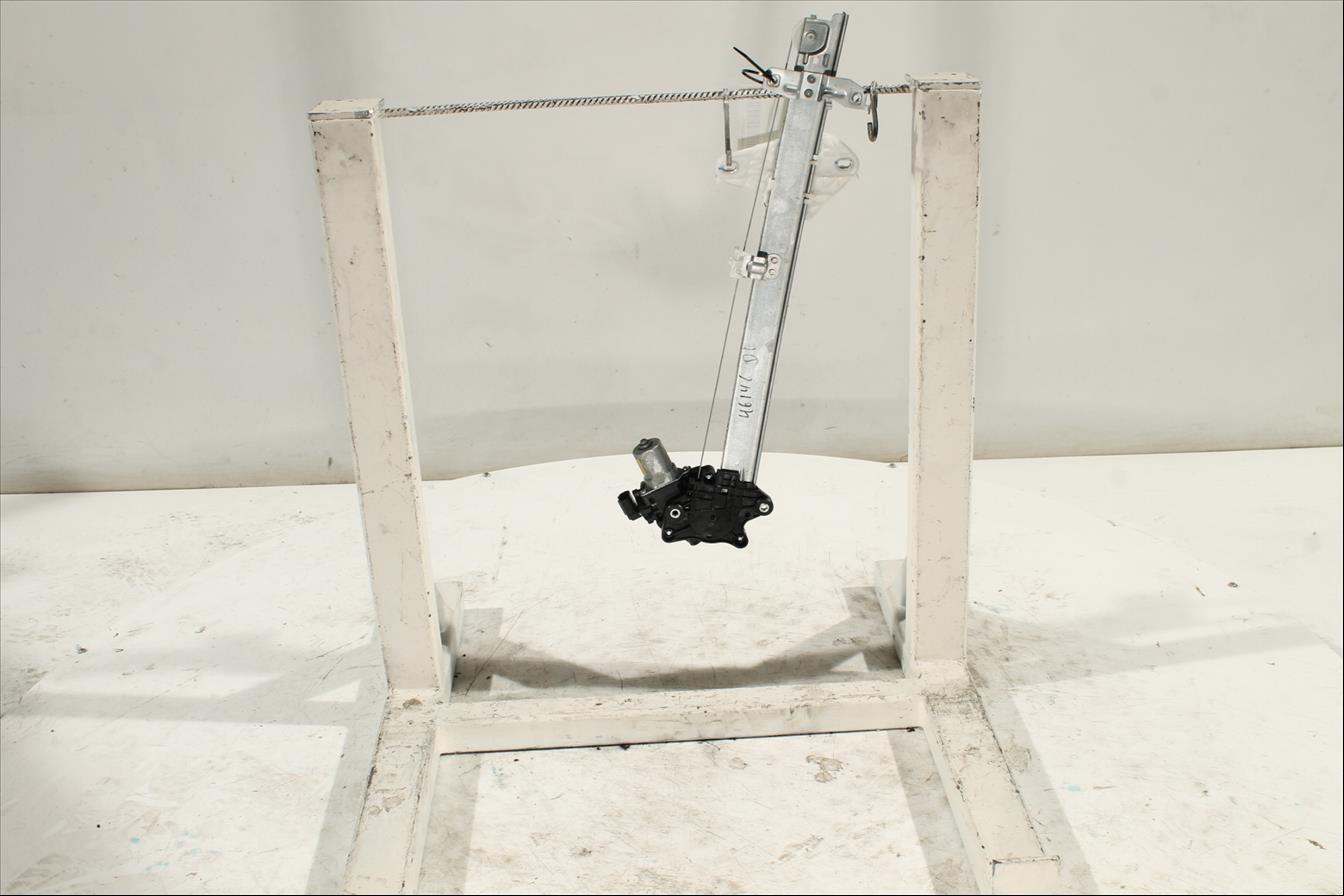 Elevalunas eléctrico puerta Del. Der.