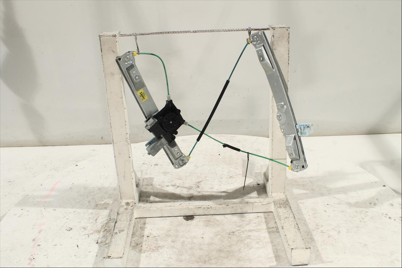 Elevalunas eléctrico puerta Del. Izq.