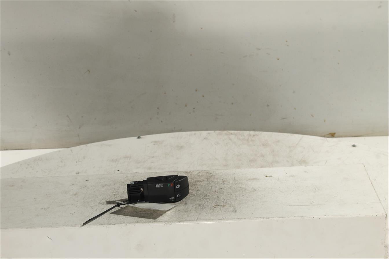 Mando control autorradio