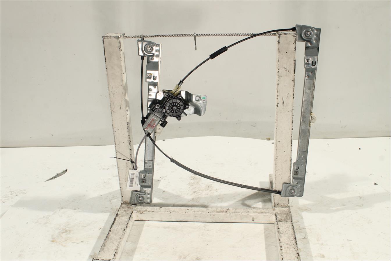 Elevalunas eléctrico puerta Del. Der.