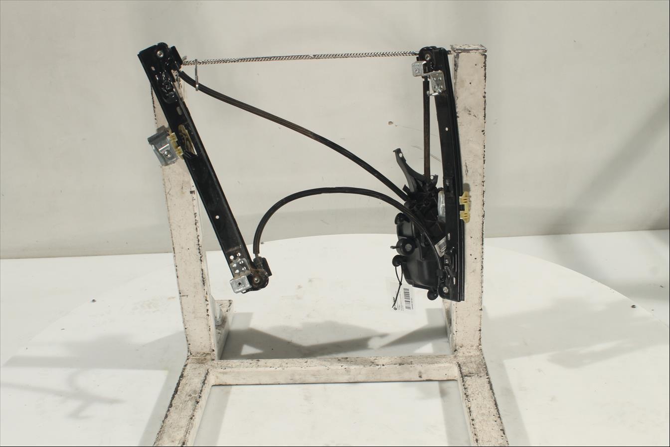 Elevalunas eléctrico puerta Del. Izq.