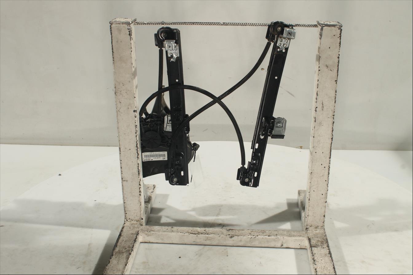 Elevalunas eléctrico puerta Del. Izq.