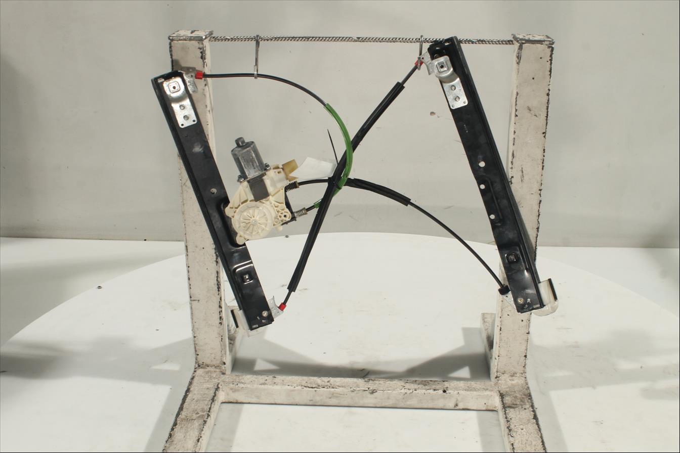 Elevalunas eléctrico puerta Del. Izq.