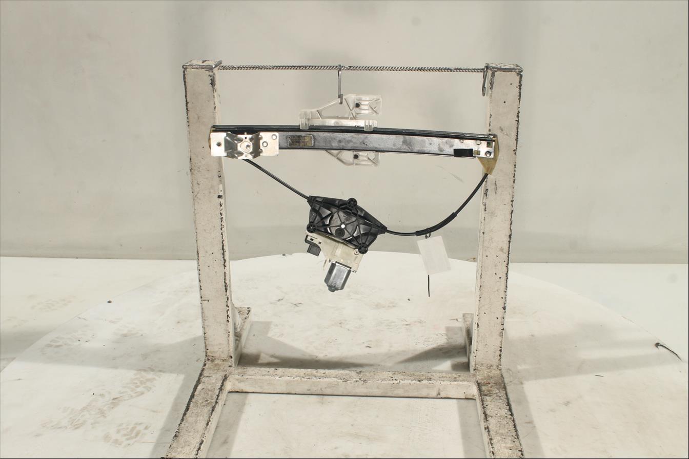 Elevalunas eléctrico puerta Tra. Izq.