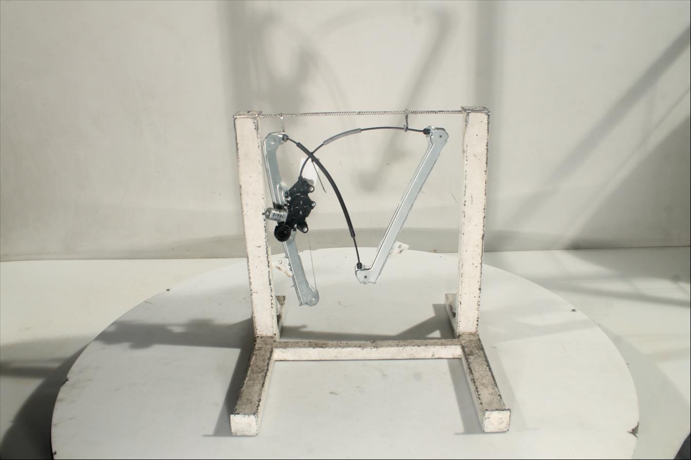 Elevalunas eléctrico puerta Del. Der.