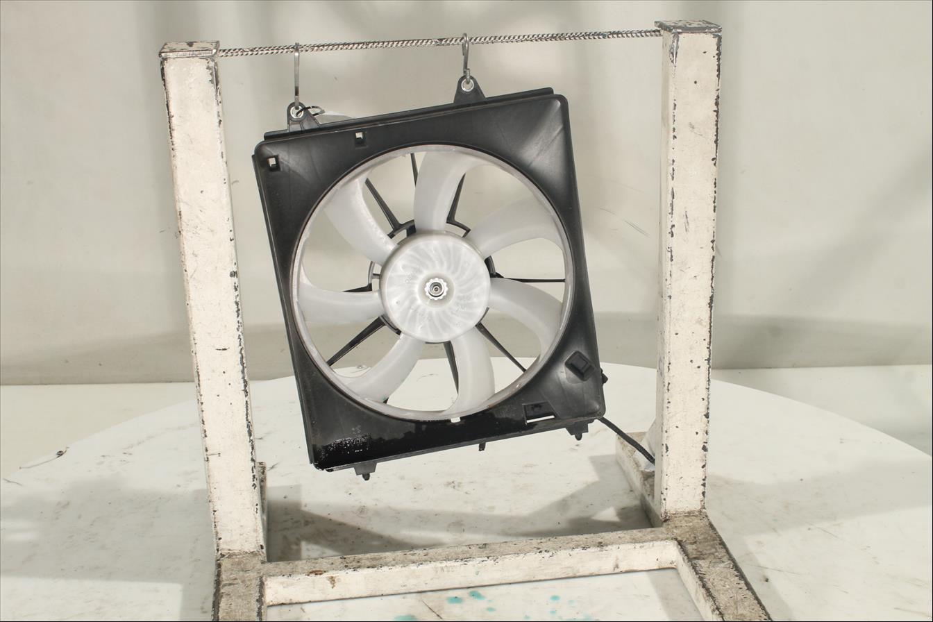 Electroventilador Der.