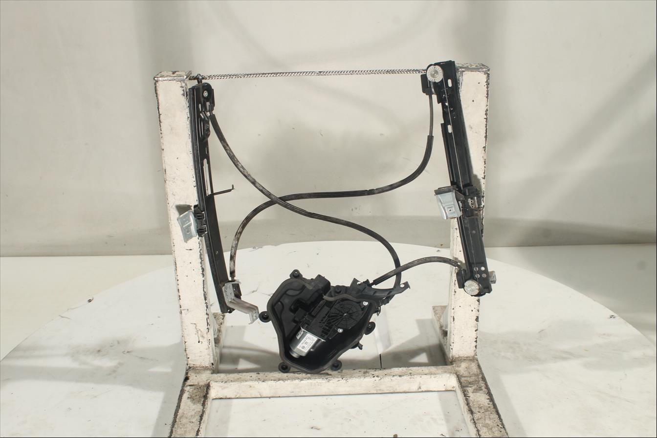 Elevalunas eléctrico puerta Del. Izq.