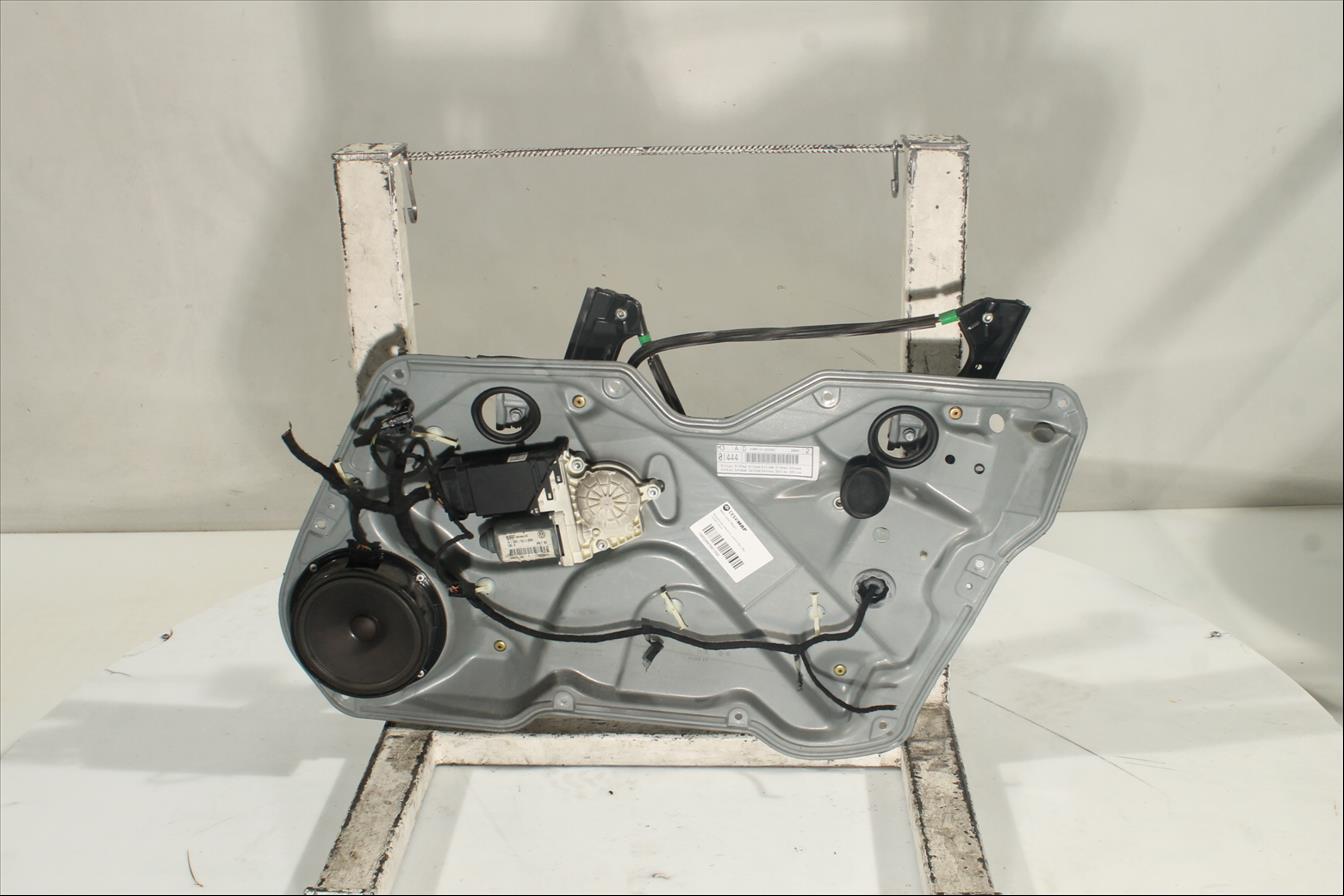 Elevalunas eléctrico puerta Del. Der.