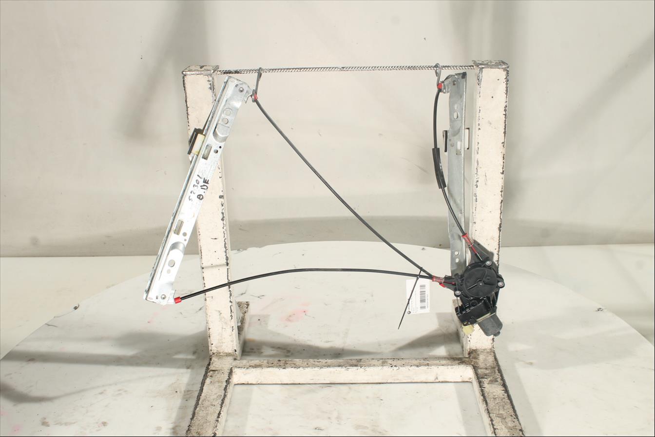 Elevalunas eléctrico puerta Del. Der.