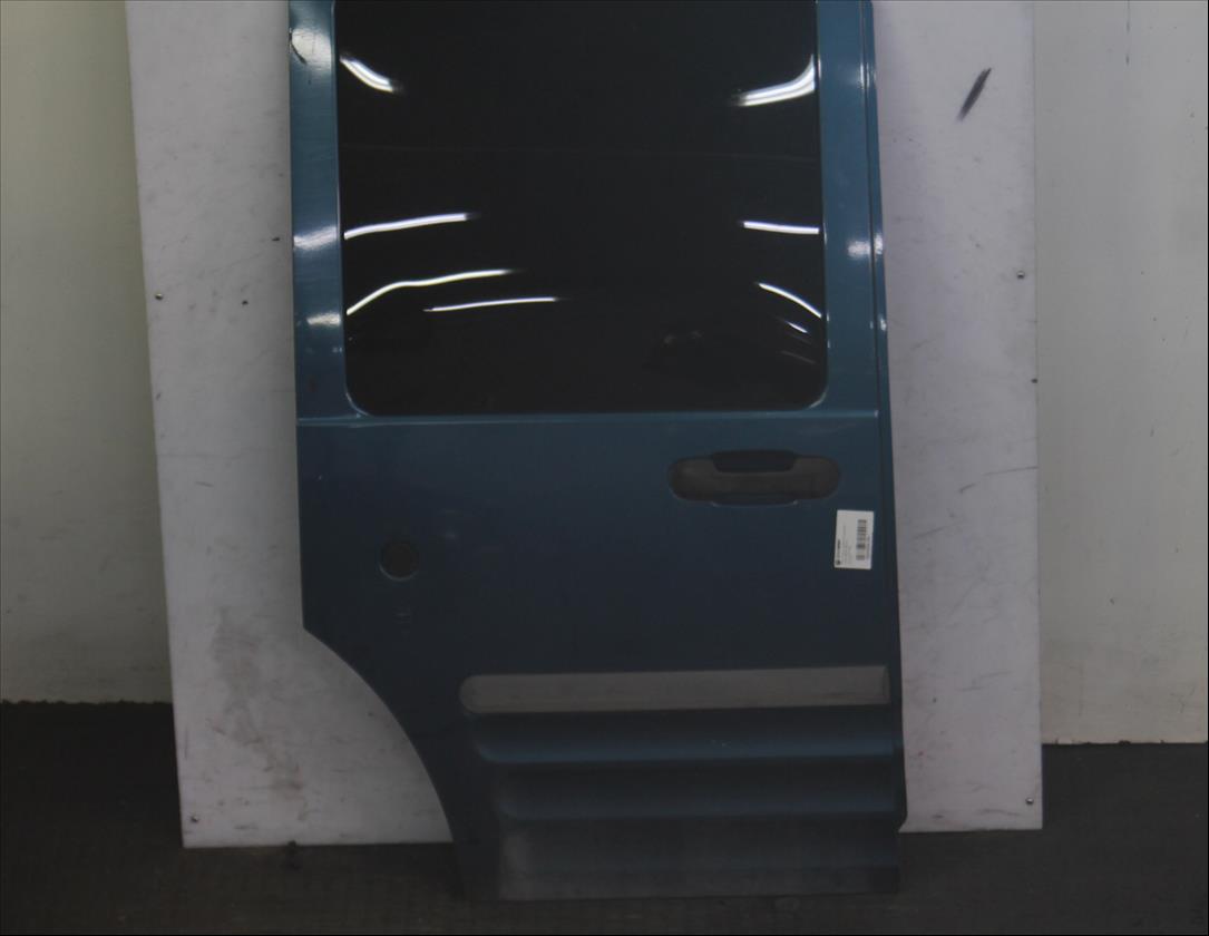 Puerta lateral Der.