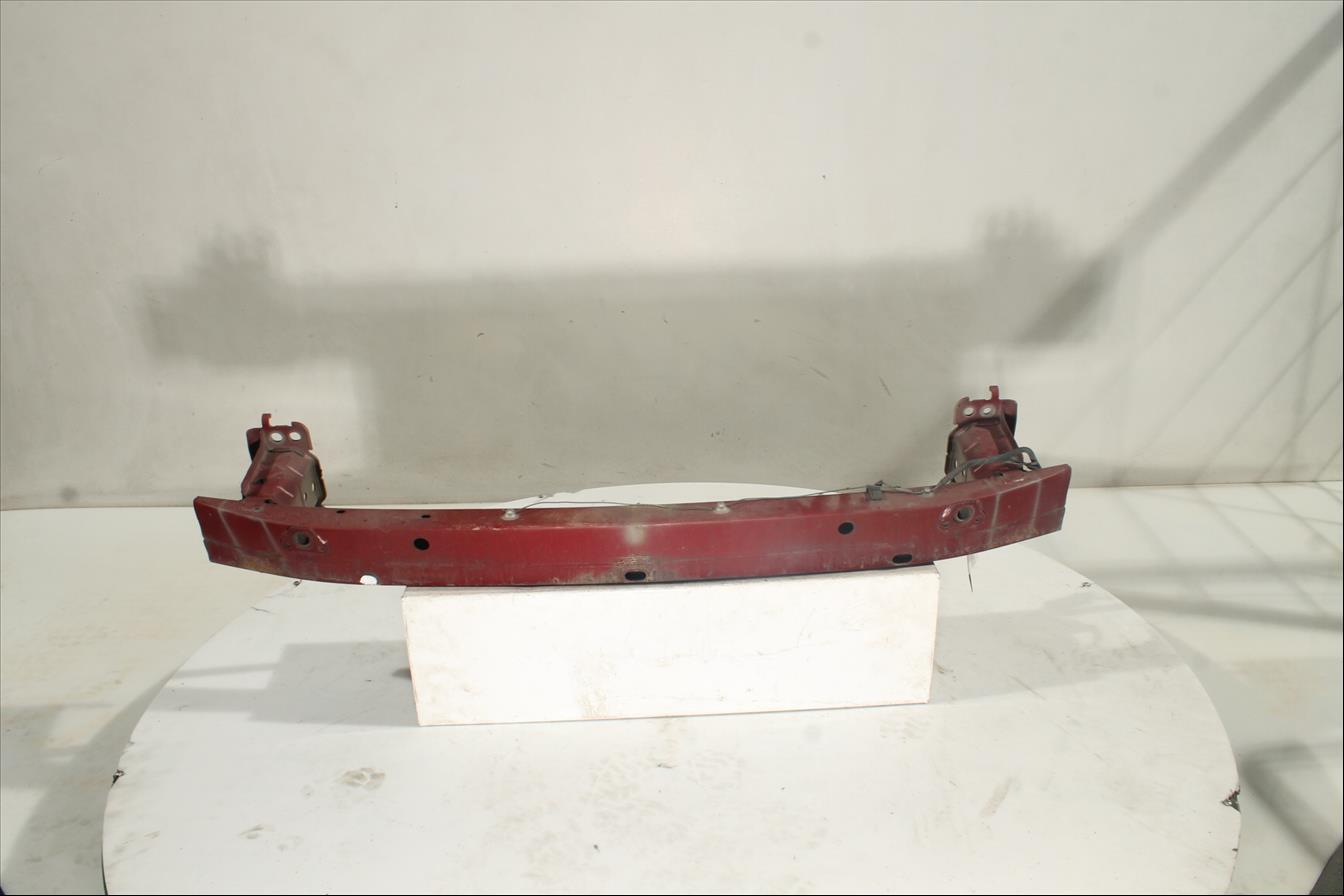 Traviesa paragolpes Del.