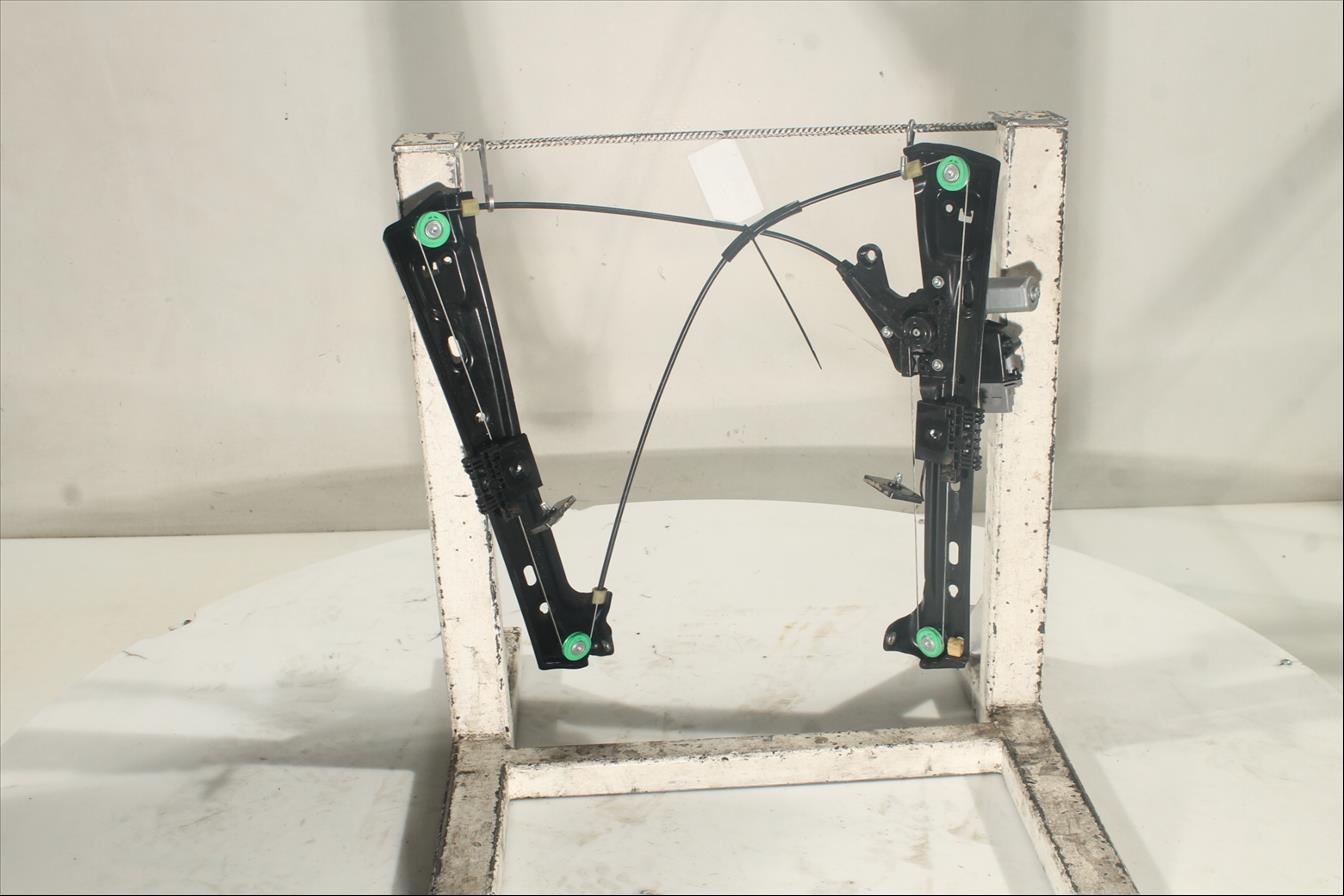 Elevalunas eléctrico puerta Del. Izq.