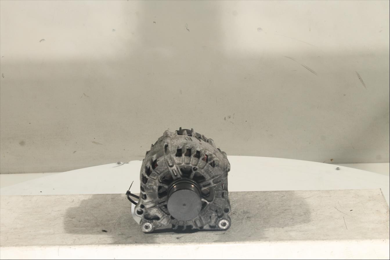 Alternador