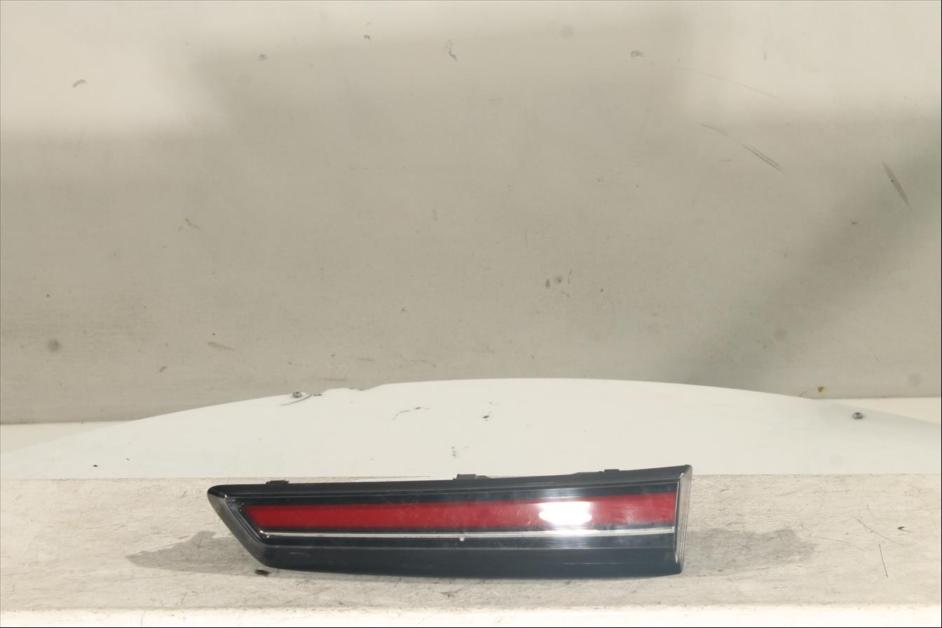 Piloto interior Tra. Der.