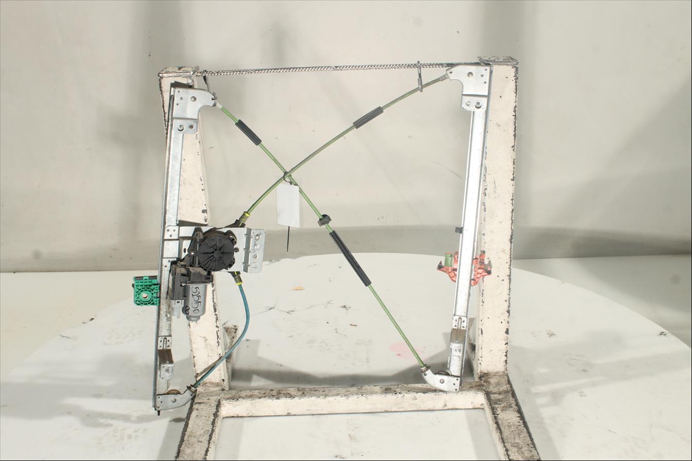 Elevalunas eléctrico puerta Del. Der.