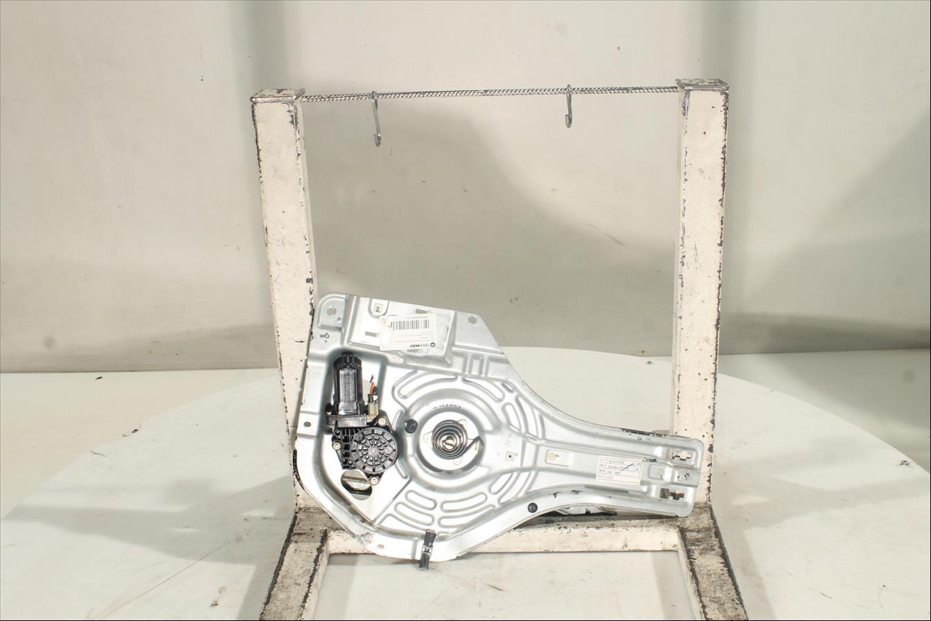 Elevalunas eléctrico puerta Del. Izq.