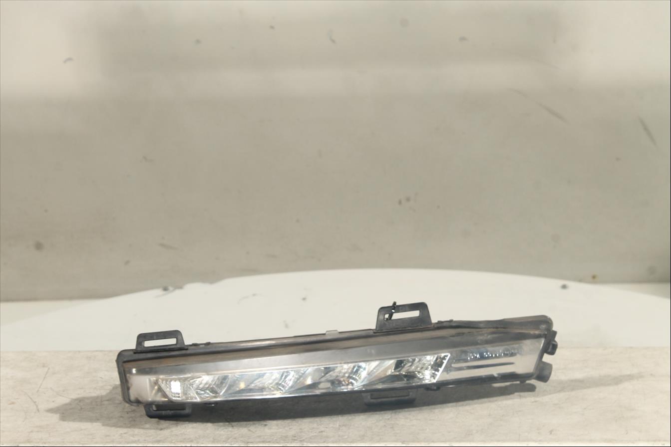 Piloto luz diurna Izq