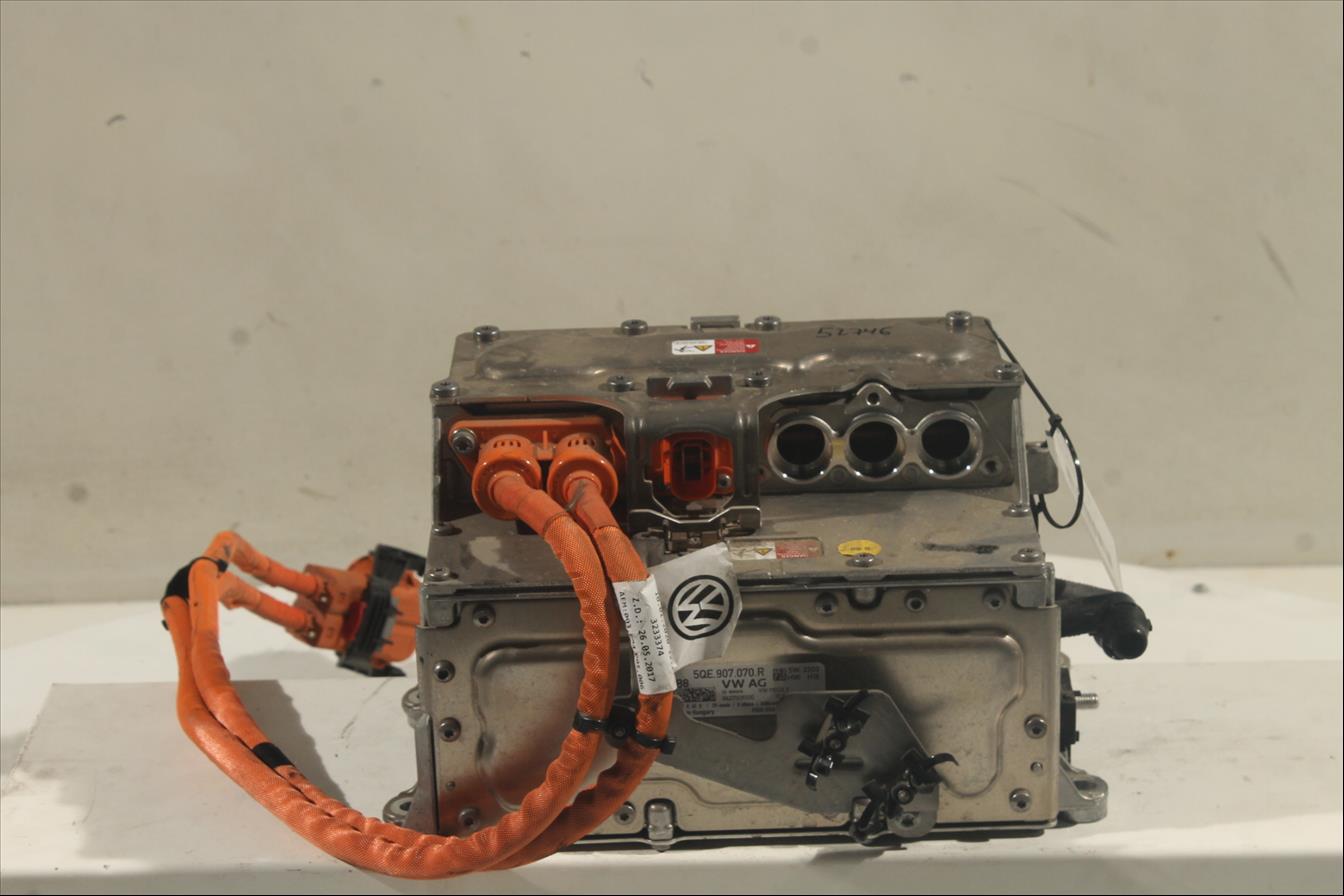 Convertidor de tension 12V-220V