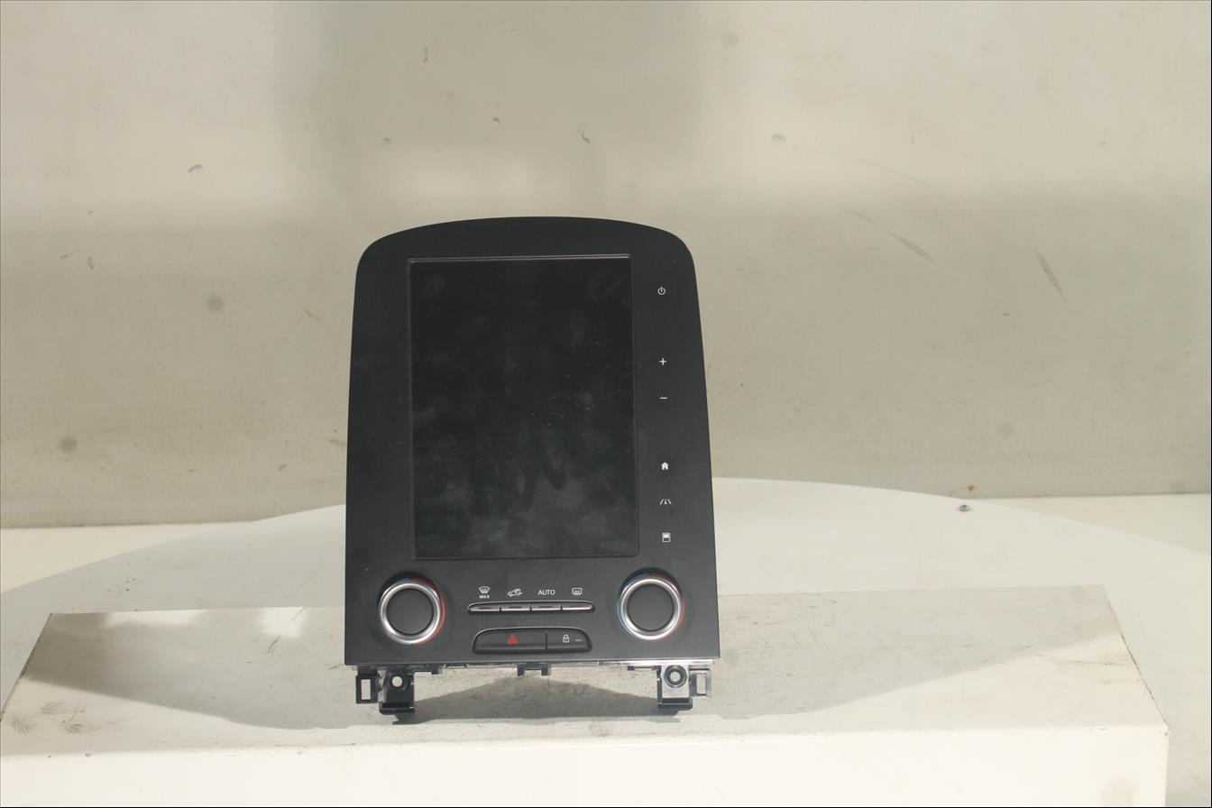 Display multimedia