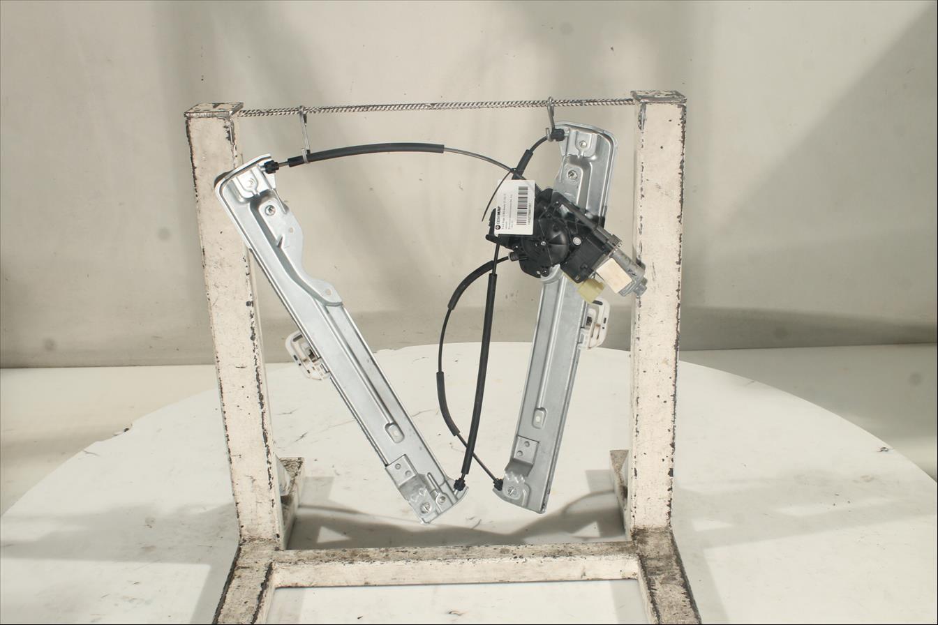 Elevalunas eléctrico puerta Del. Izq.