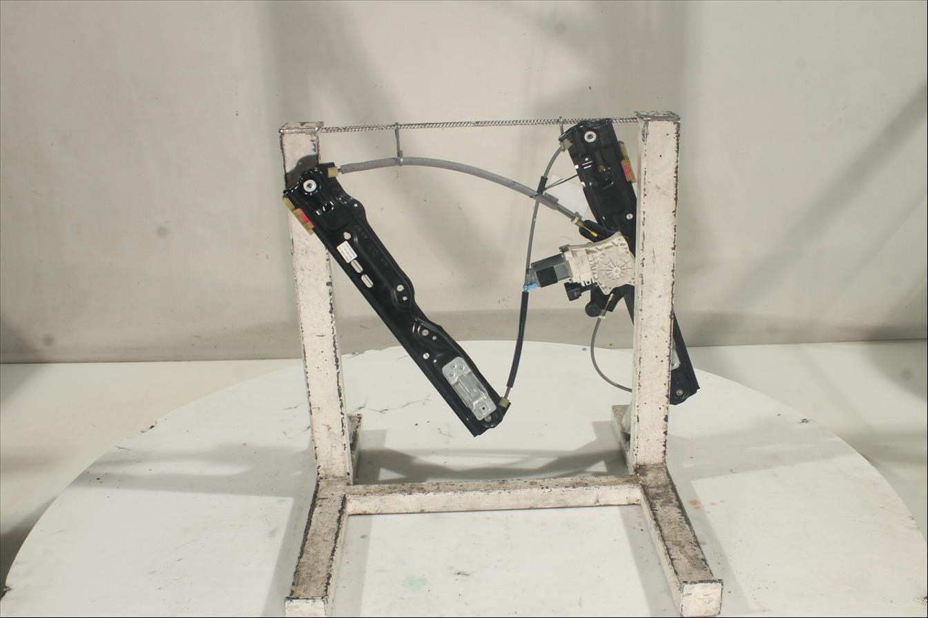 Elevalunas eléctrico puerta Del. Izq.
