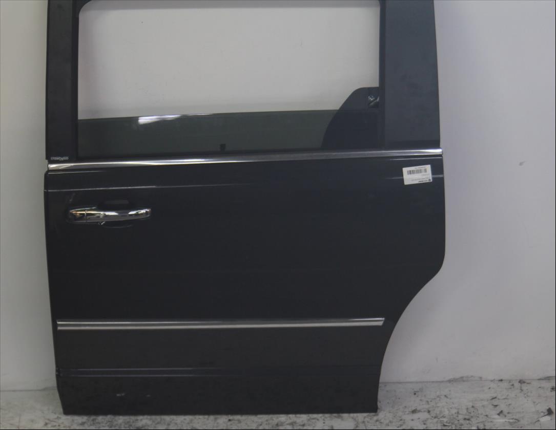 Puerta lateral Izq.