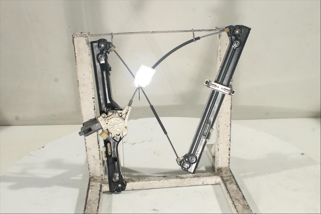 Elevalunas eléctrico puerta Del. Der.