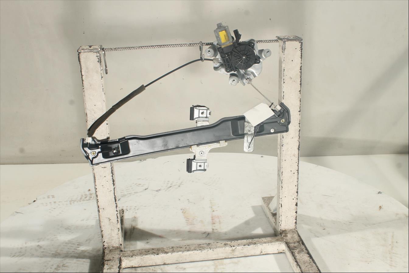 Elevalunas eléctrico puerta Del. Izq.