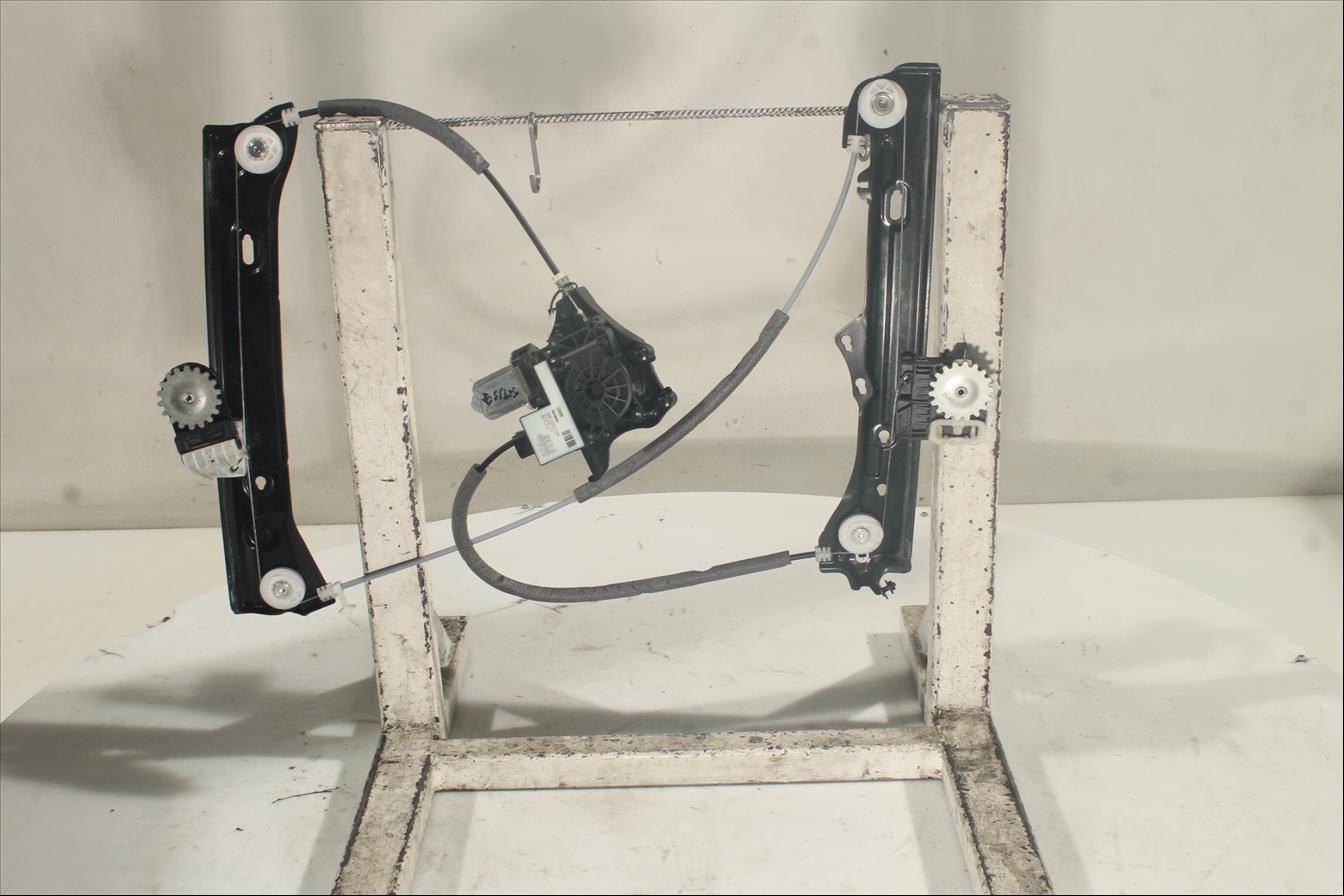 Elevalunas eléctrico puerta Del. Izq.