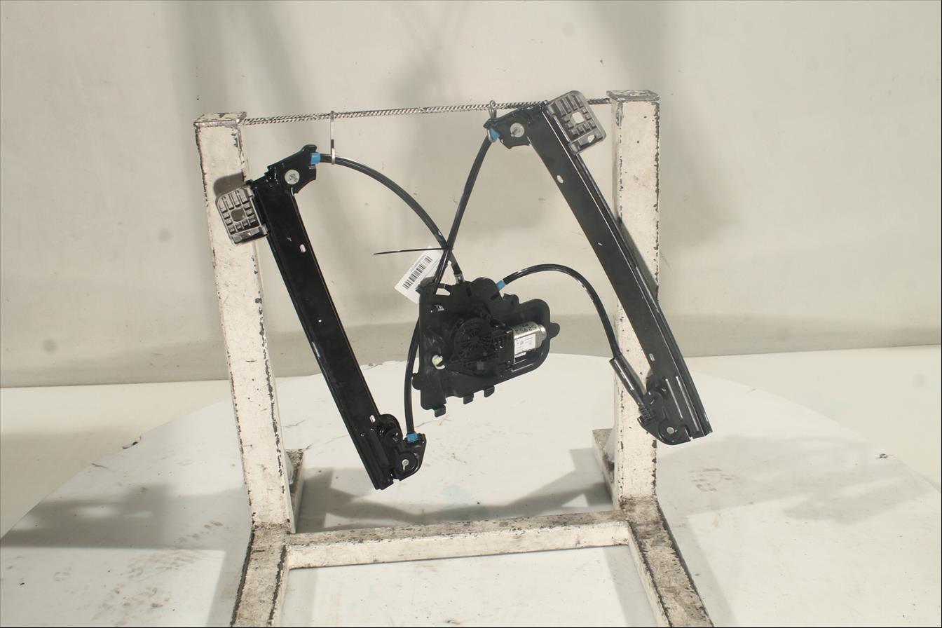 Elevalunas eléctrico puerta Del. Izq.