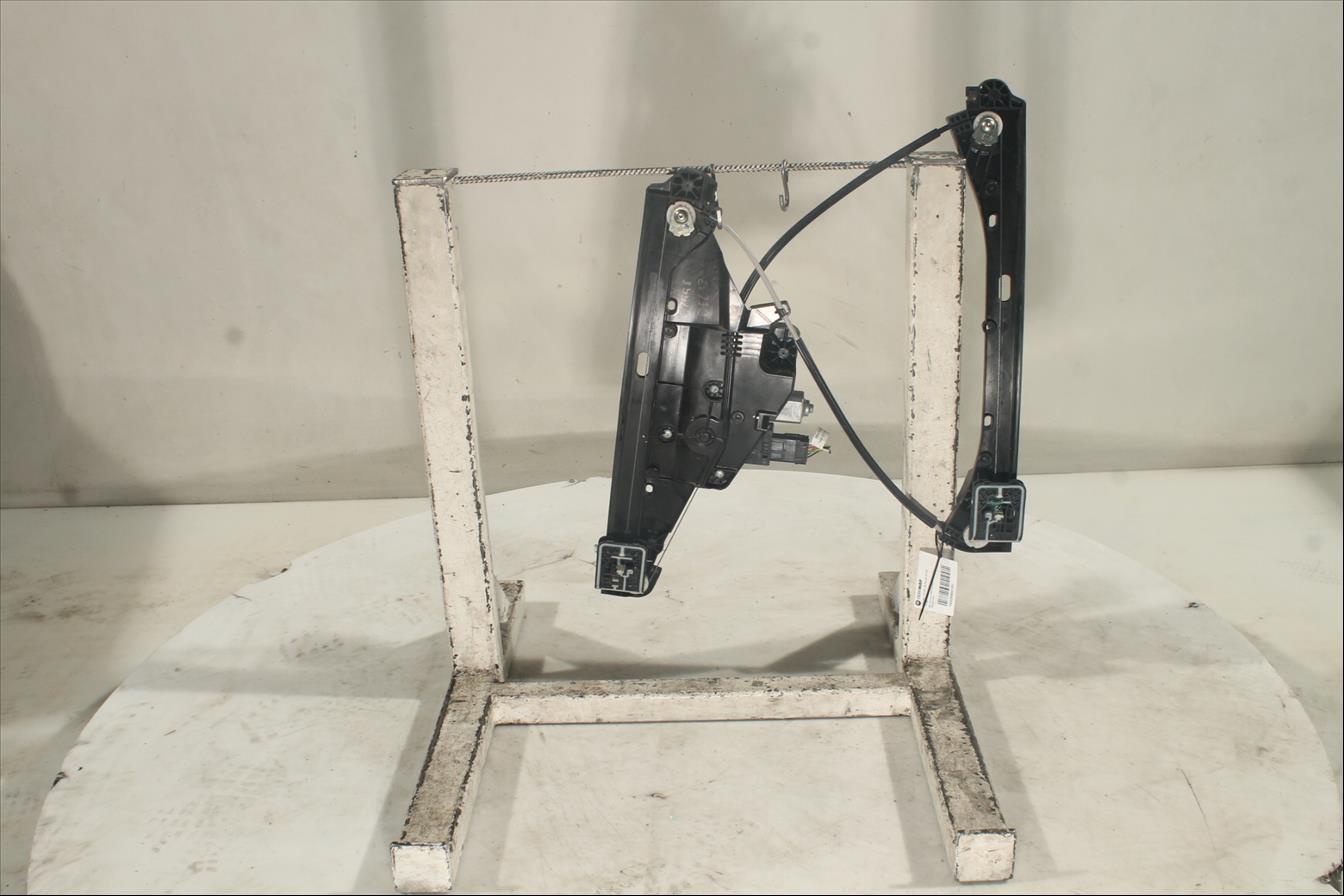 Elevalunas eléctrico puerta Del. Izq.