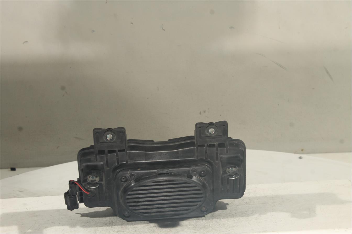 Altavoz simulador sonido motor