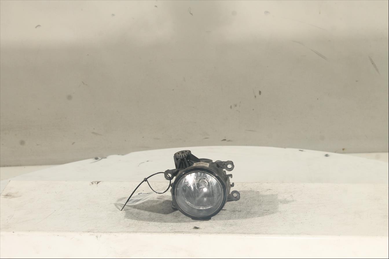 Antiniebla Der.