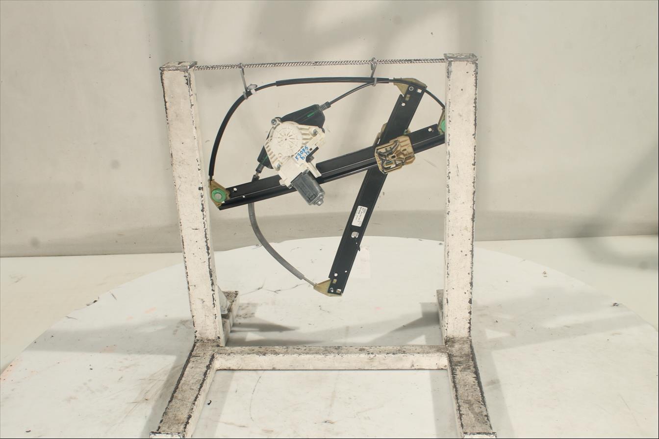 Elevalunas eléctrico puerta Del. Izq.