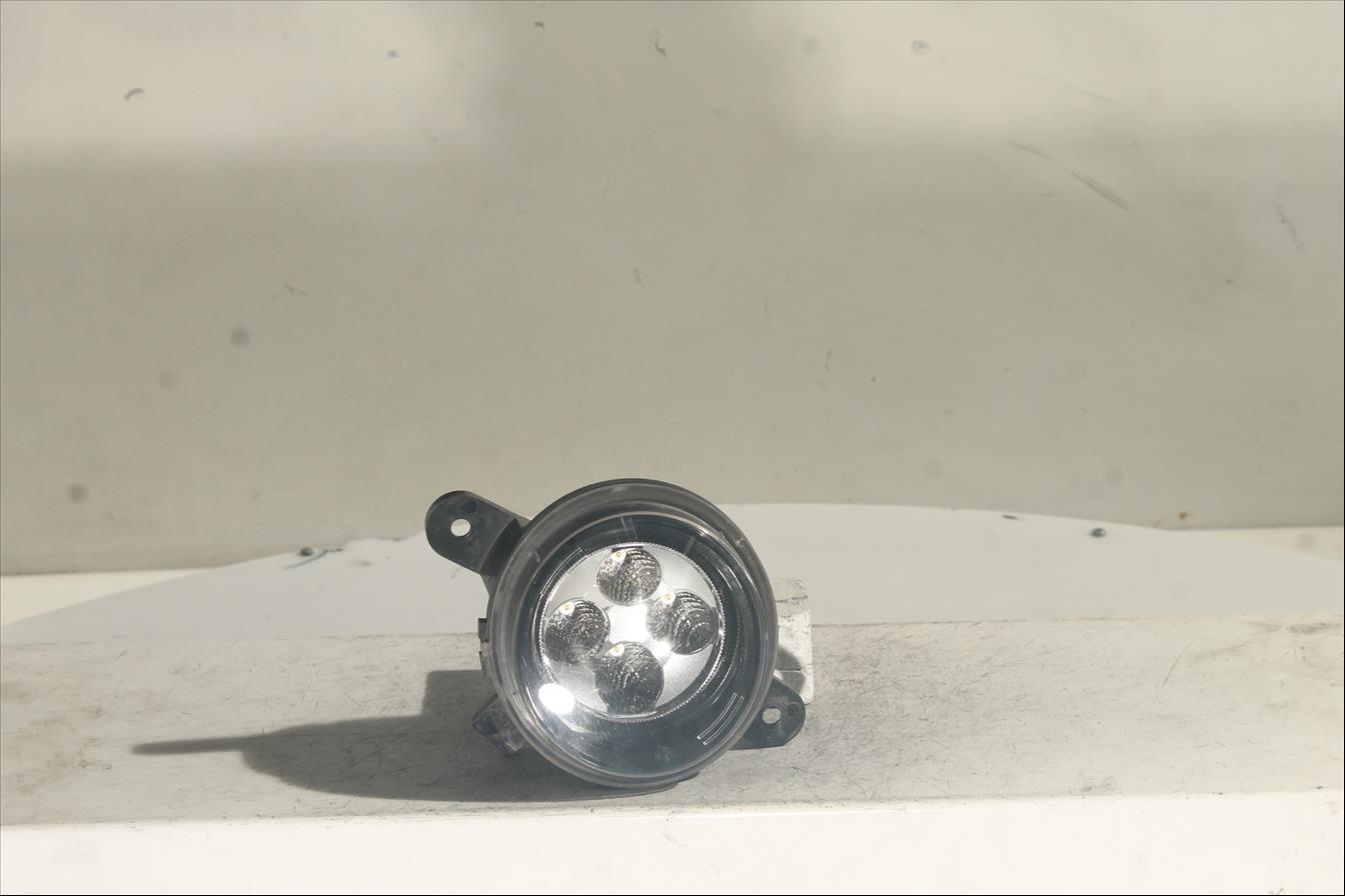 Piloto luz diurna Izq