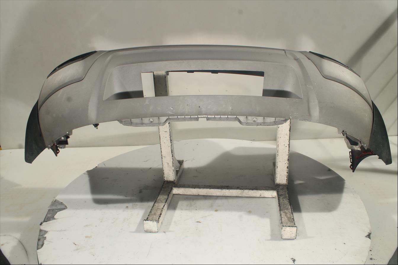 Paragolpes Tra.
