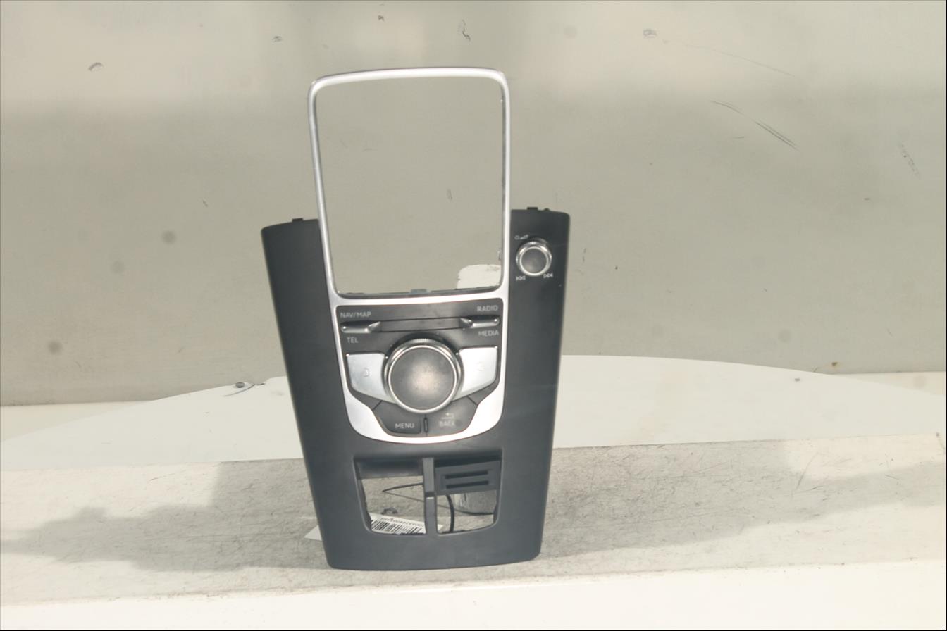 Mando control pantalla informacion