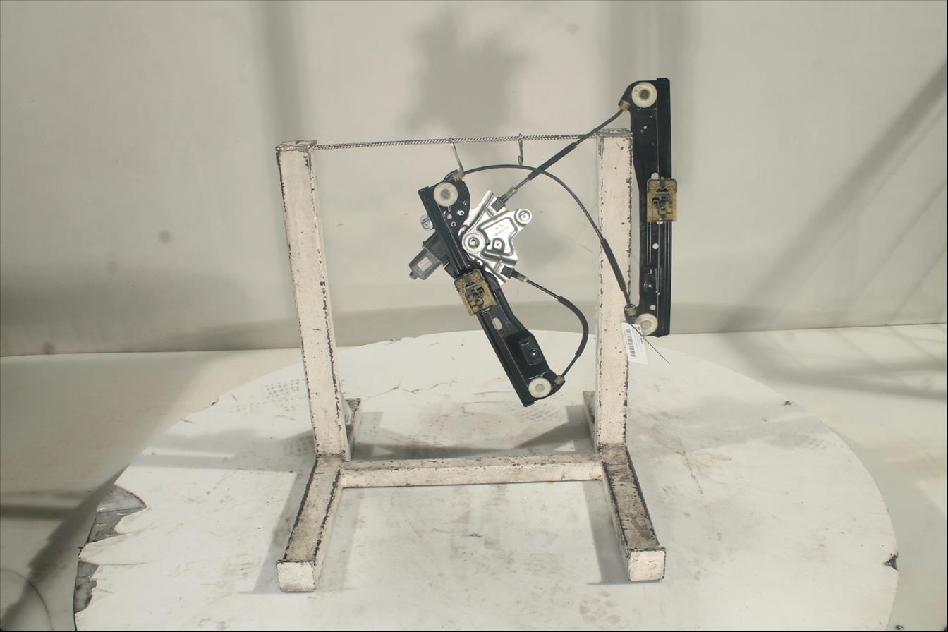 Elevalunas eléctrico puerta Del. Izq.