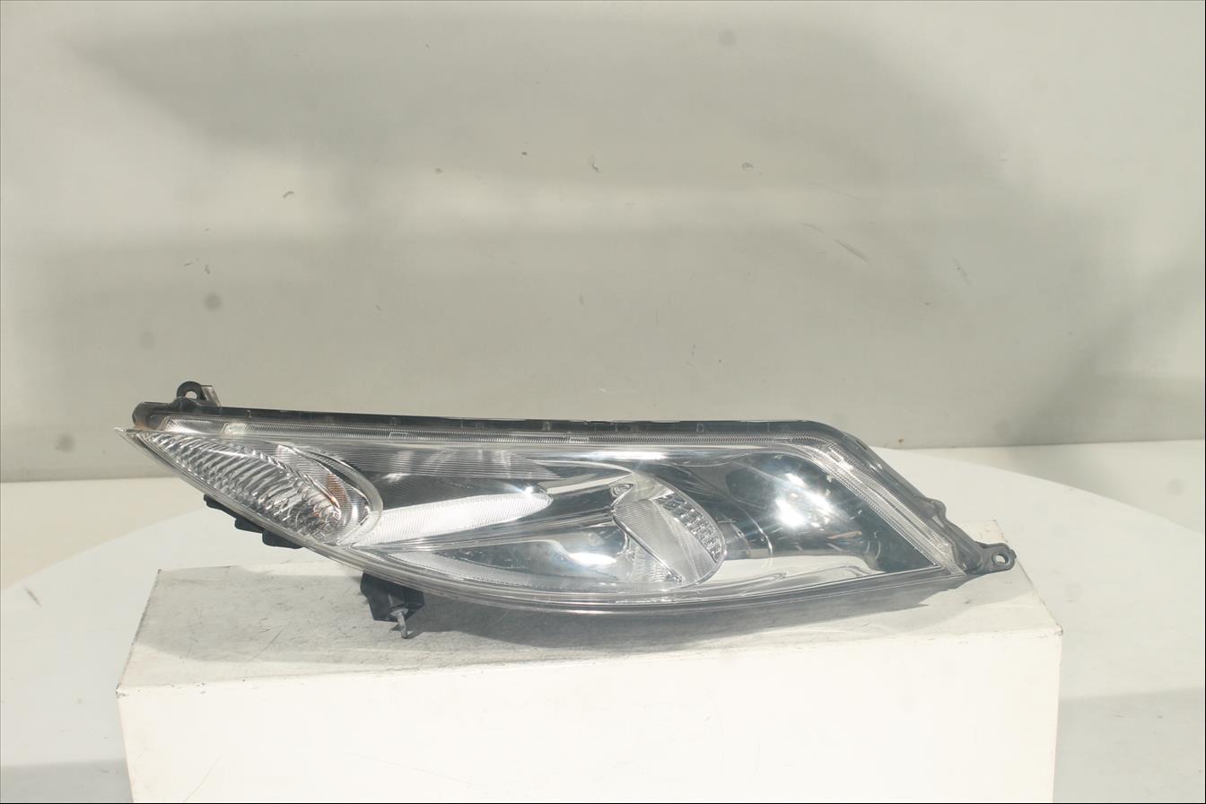 Piloto luz diurna Izq