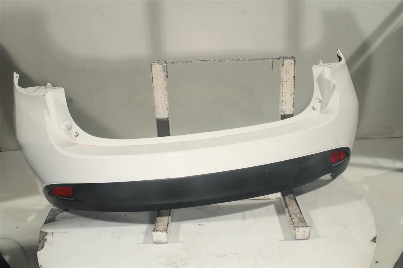 Paragolpes Tra.