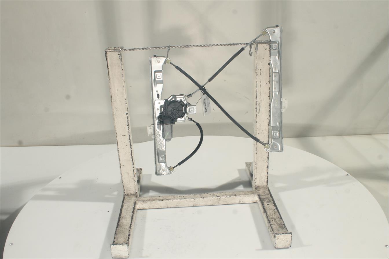 Elevalunas eléctrico puerta Del. Der.