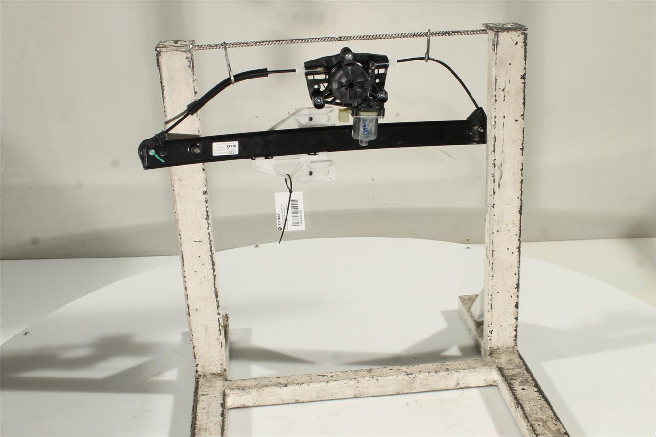 Elevalunas eléctrico puerta Tra. Der.