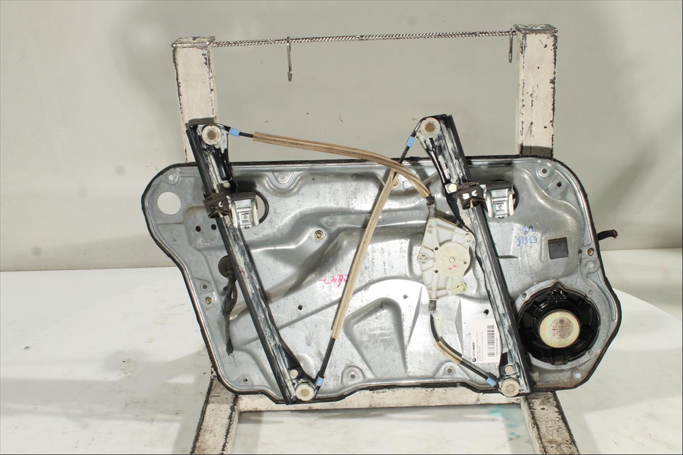 Elevalunas eléctrico puerta Del. Der.