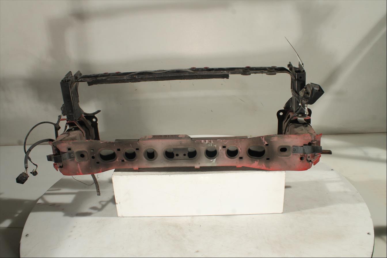 Traviesa paragolpes Del.