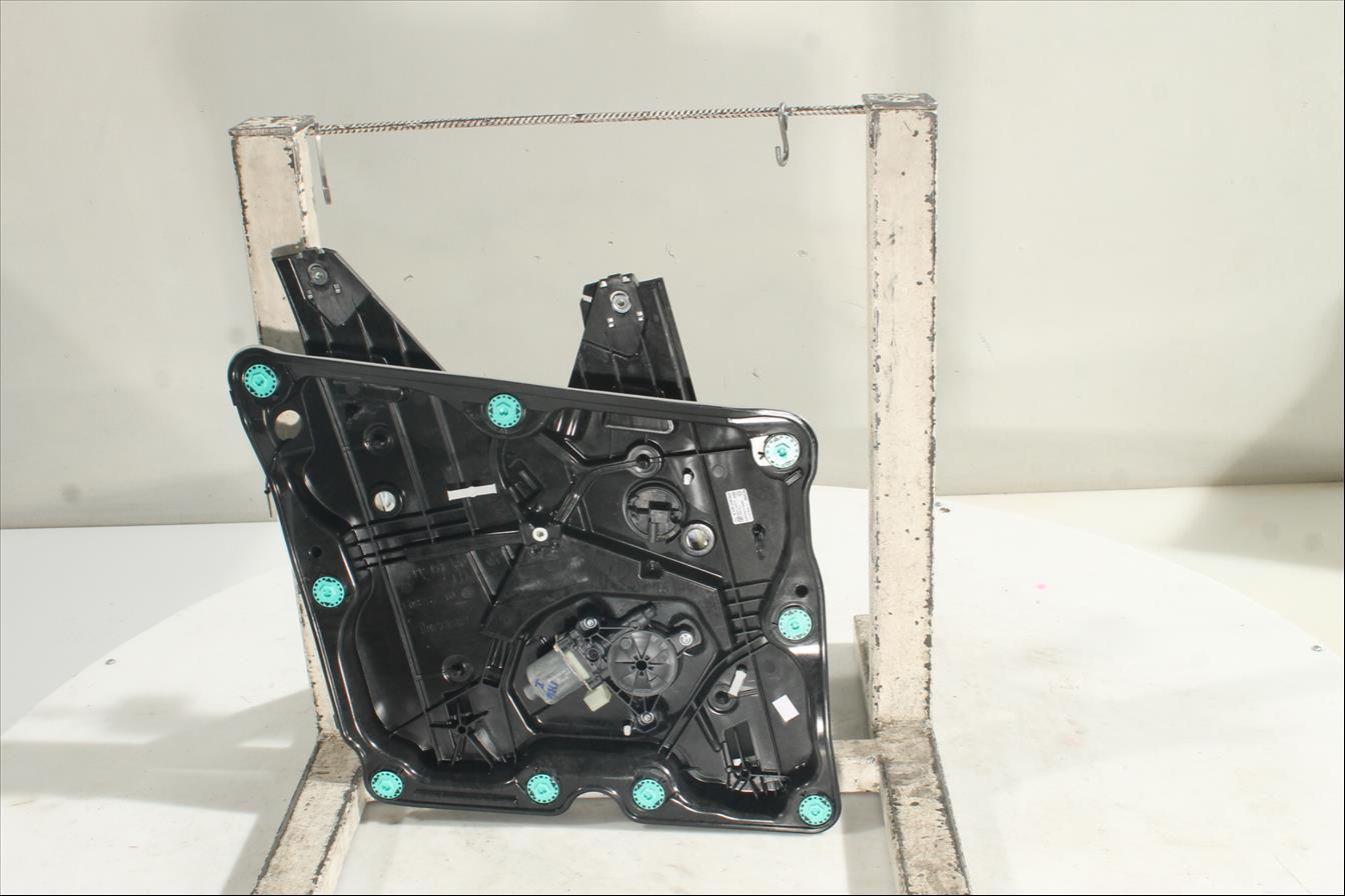 Elevalunas eléctrico puerta Del. Izq.