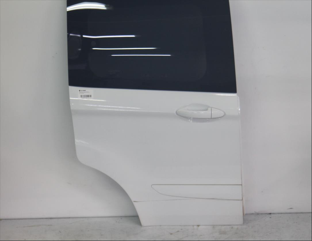 Puerta lateral Der.