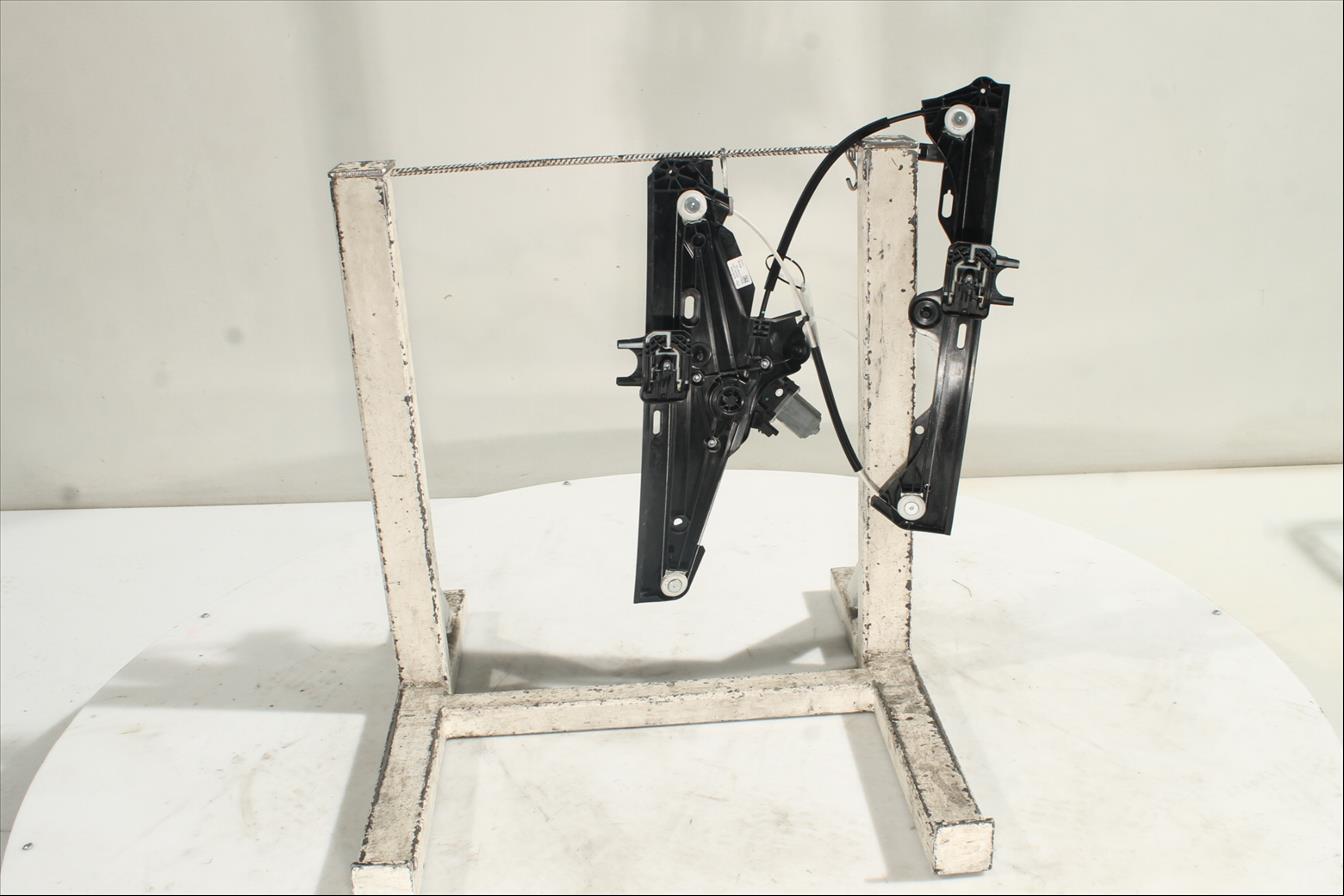 Elevalunas eléctrico puerta Del. Izq.