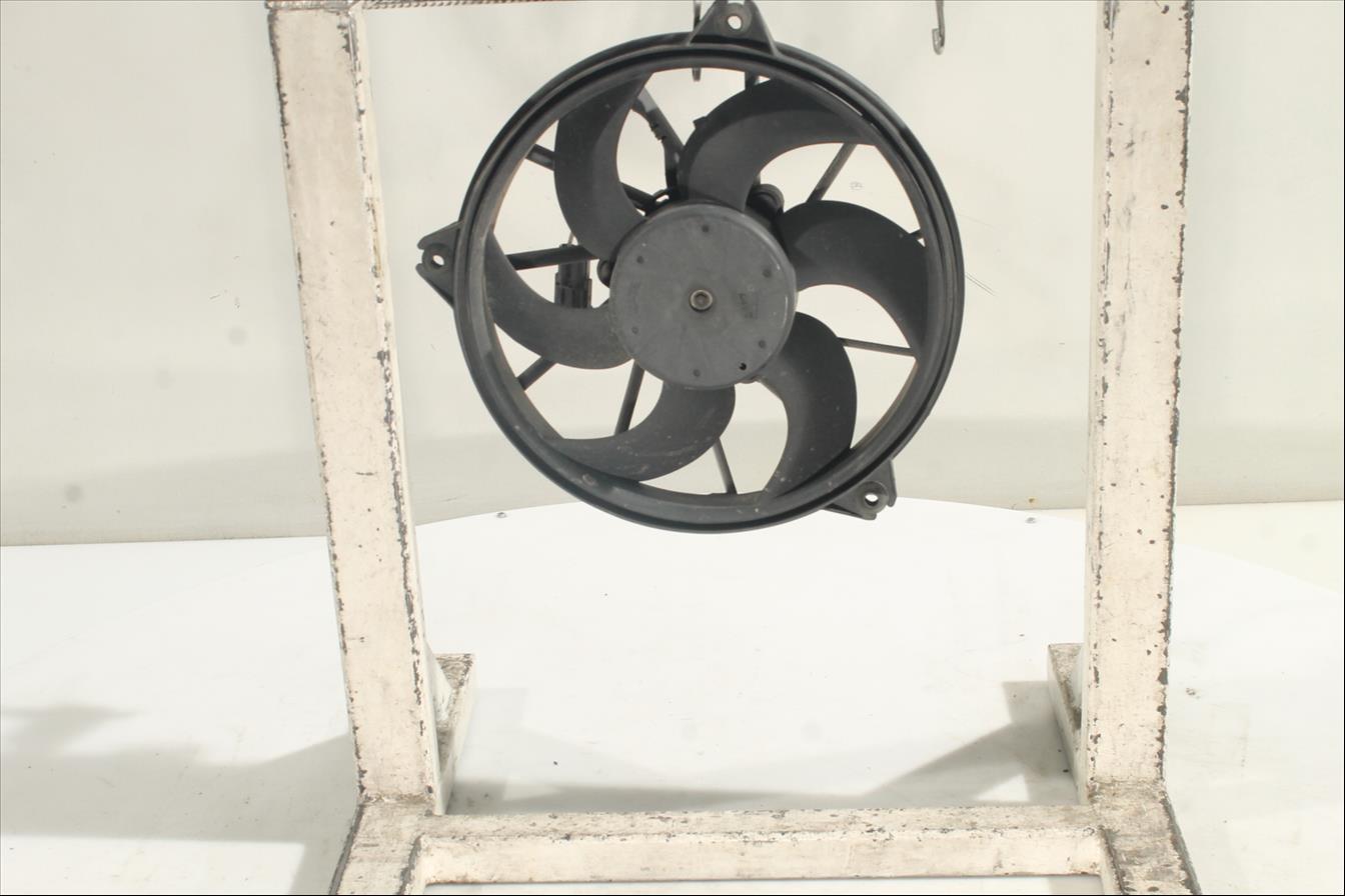 Electroventilador Der.
