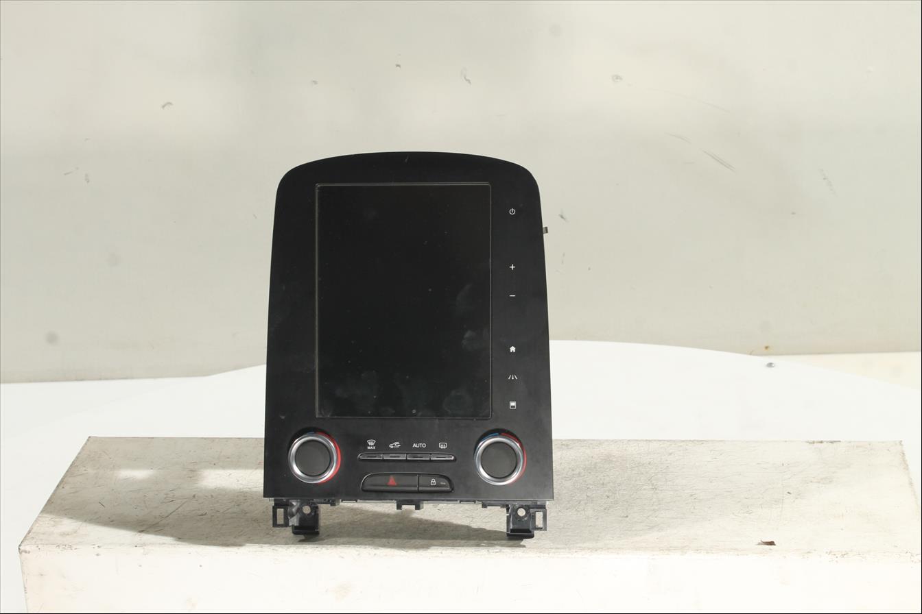 Display multimedia